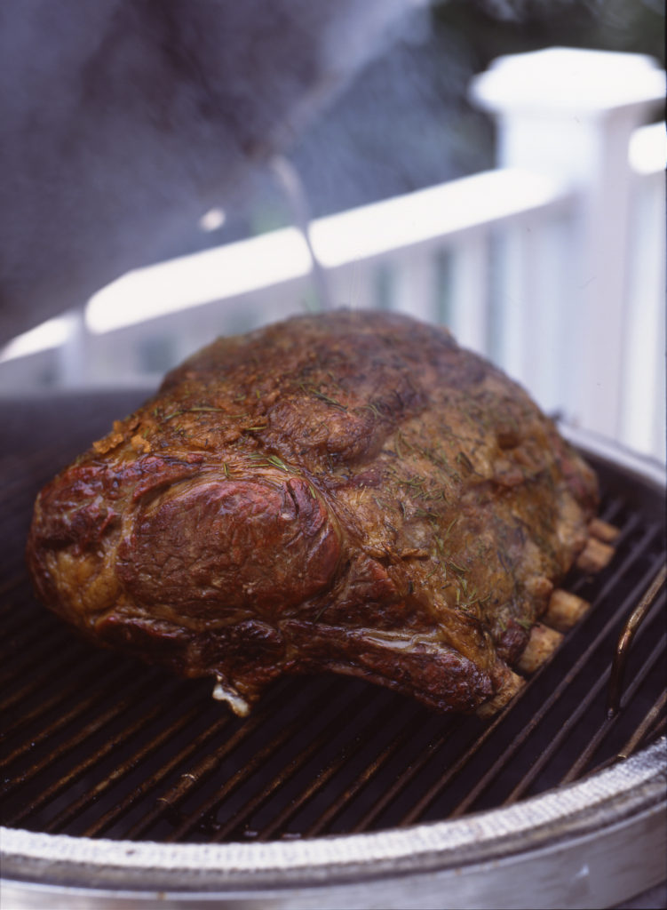 Beef-Rib-Roast-Bone-In-Grill-Large-e1497537048974